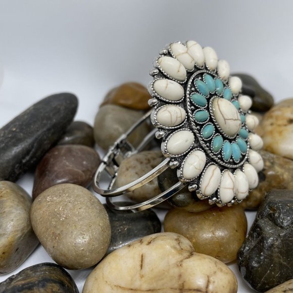 Southwest Turquoise White Buffalo large concho stone silver cuff bracelet Oval - Picture 5 of 9
